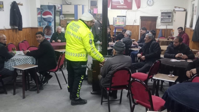 Tomarza'da vatandaşlar trafik ve dolandırıcılık konularında bilgilendirildi