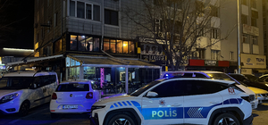 15 yaşındaki çocuk, hırsızlık yaptığı kafede yakalandı; O anlar kamerada