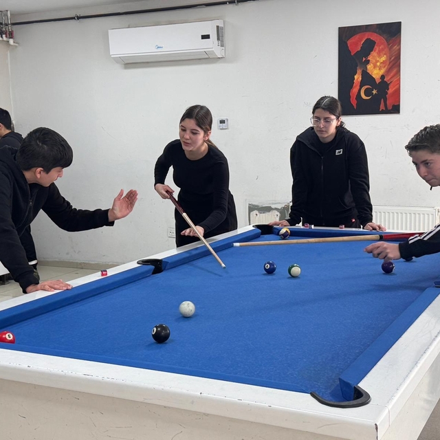 Öğrenciler Bahçeşehir Gençlik Merkezi'nde misafir edildi