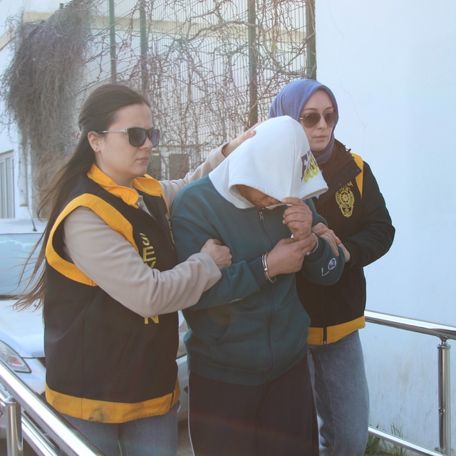 Karı-koca tartışmasında kadın kocasını bıçakladı