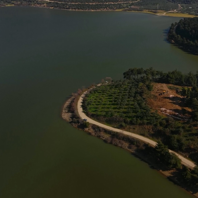 5 ay önce otomobille gezilen baraj yeniden tarım arazilerine can veriyor