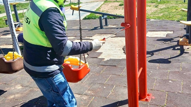 Didim'de parklar çocuklar için yenilendi