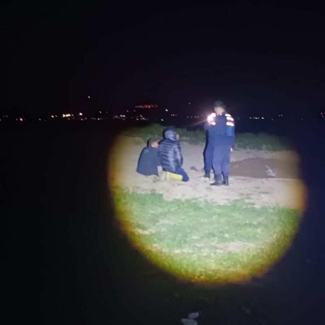 Türbede kaçak kazı yapan 7 şahıs suçüstü yakalandı