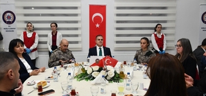 Vali Akbıyık, şehit aileleri, gaziler ile iftar sofrasında buluştu