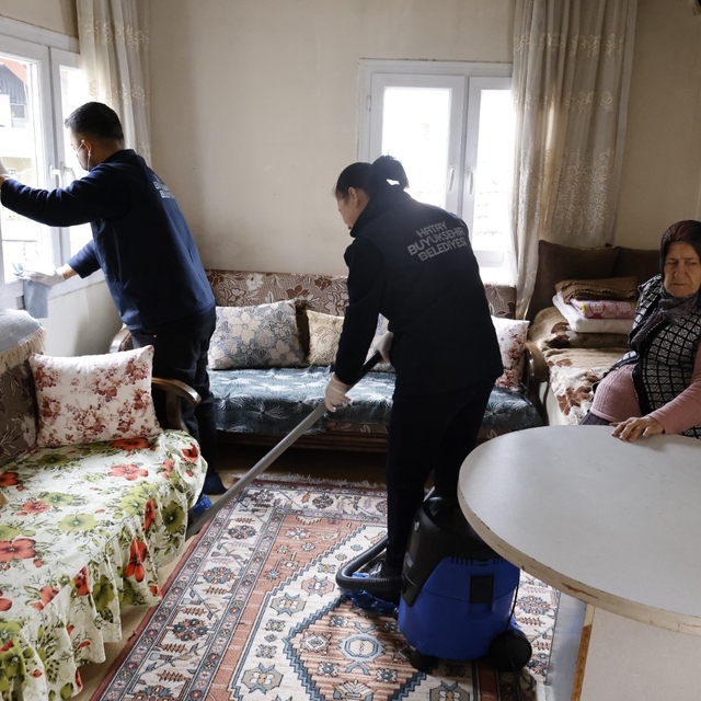 Hatay Büyükşehir Belediyesi, 6 bin 615 hanede temizlik yaptı