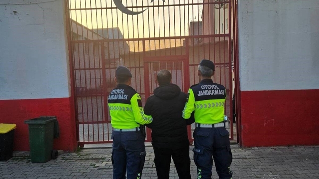 Aydın'da göçmen kaçakçılığı operasyonu: 12 düzensiz göçmen yakalandı