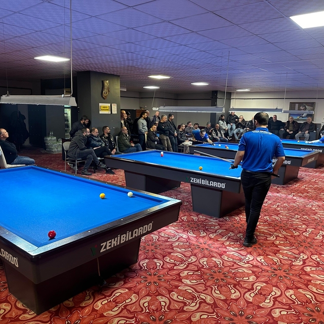 90 sporcu yarışıyor