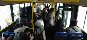 Suriyelilerin gönüllü geri dönüşü Ramazan ayında da sürüyor
Suriyeliler, sı...