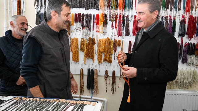 Vali Baruş'tan esnafa Ramazan ziyareti