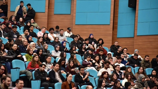 Üniversiteli gençlere IBAN Suiistimallerine karşı panel
"Siber ve Finansal Suçlar Kıskacında Gençlik" paneli