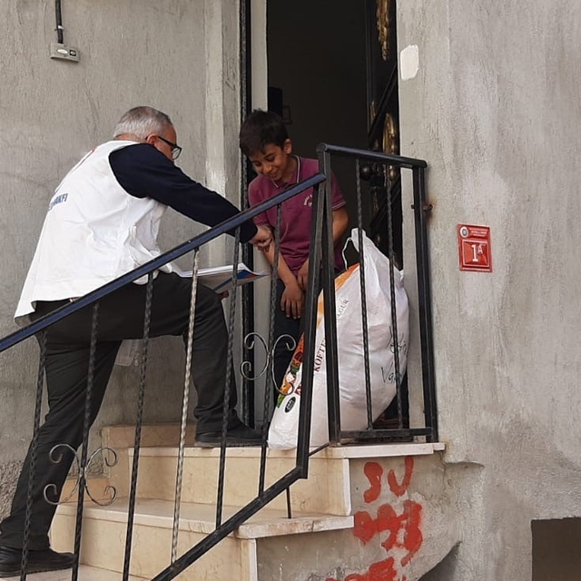 Çermik'te 88 yetim aileye ayni ve nakdi yardım