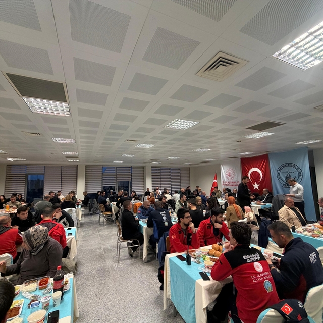 Şırnak Şerafettin Elçi Havalimanı personeli iftar sofrasında buluştu