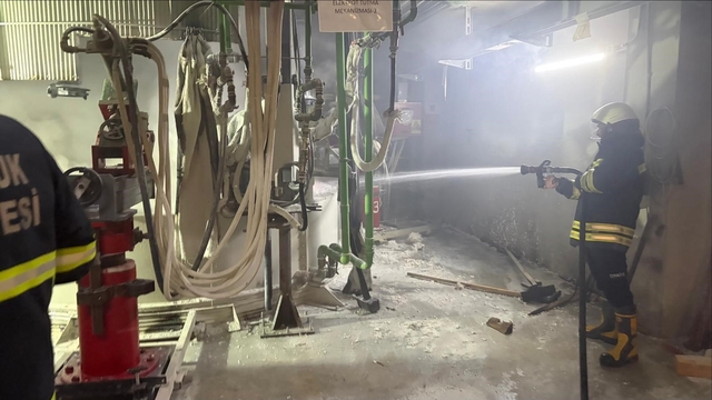 Bilecik'te fabrikada patlama: 1'i ağır 2 işçi yaralandı