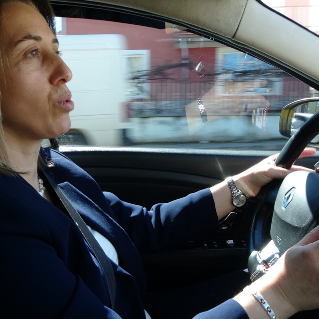 Maaşına zam istedi, işinden oldu: Taksi şoförü kadın neye uğradığını şaşırd...