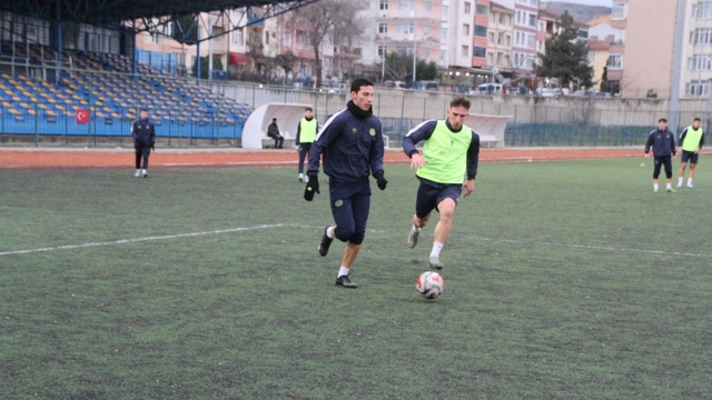 Söğütspor zorlu maçın hazırlıklarını sürdürüyor