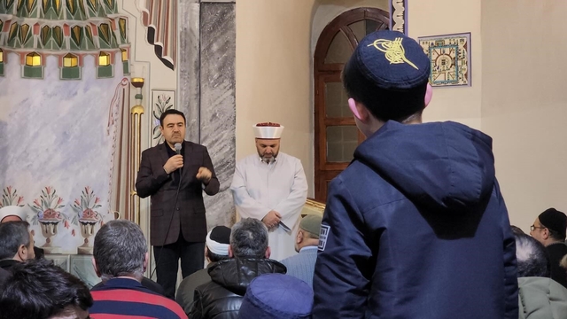 Vali Musa Işın, "Maarifin Kalbinde Ramazan" programında öğrencilerle Ulu Camii'nde buluştu