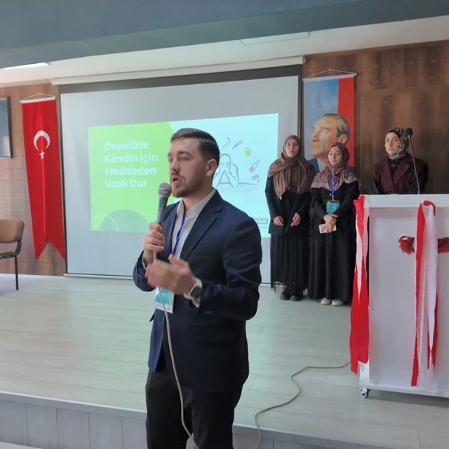 Akran Gücüyle Temiz Gelecek Afyon'da projesi gerçekleştirildi