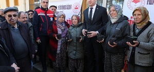 Üreticilere ücretsiz fidan dağıtımı yapıldı
