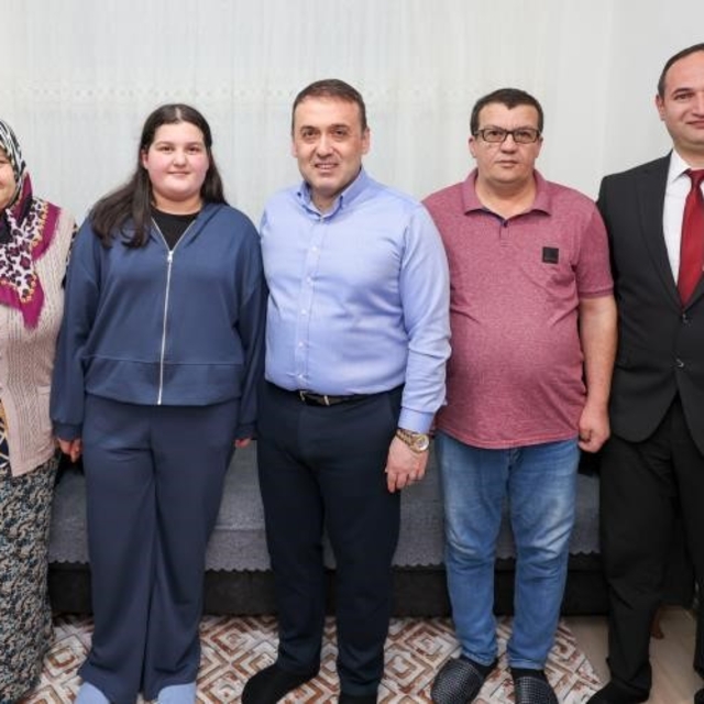 Vali Sözer, Meydan ailesinin iftar sofrasına konuk oldu