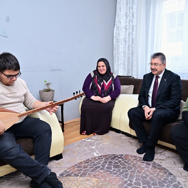 Vali Yılmaz'ın hane ziyaretleri sürüyor