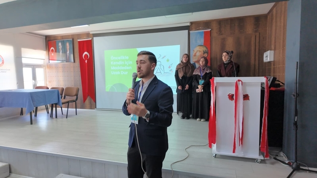 Akran Gücüyle Temiz Gelecek Afyon'da projesi gerçekleştirildi