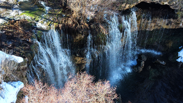Karların erimesiyle Değirmenaltı Şelalesi coştu