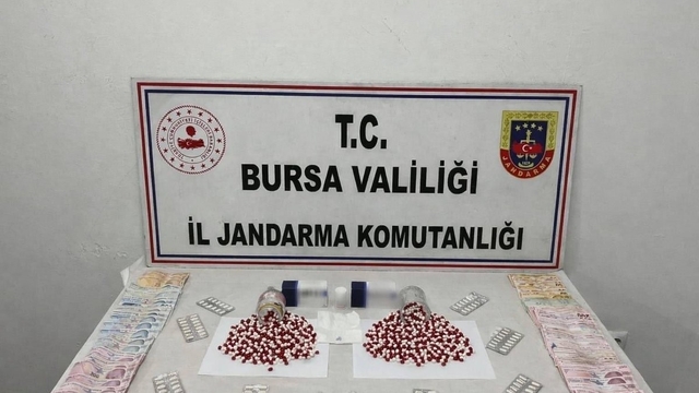 Bursa'da bin 39 adet sentetik hap ele geçirildi