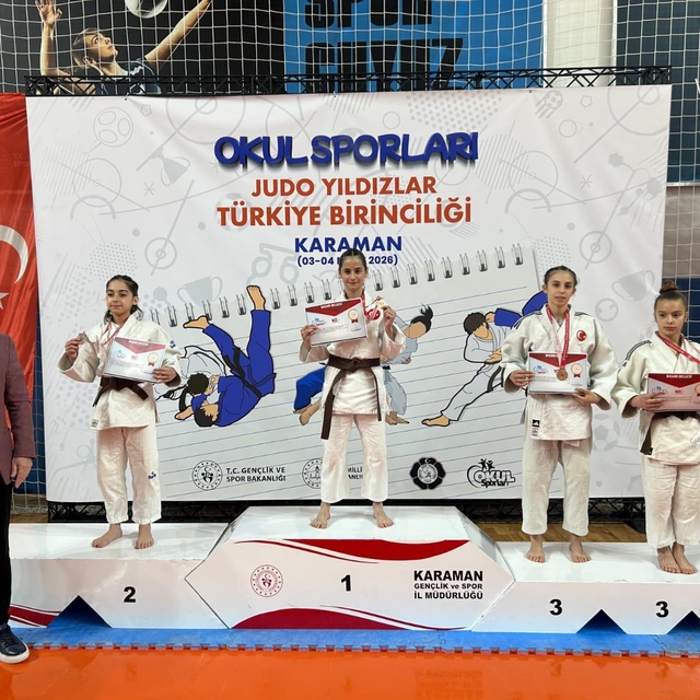 Yunusemreli judocular Karaman'dan 3 madalyayla döndü