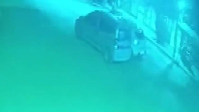 Gaziantep'teki cinayet anı kameraya yansıdı: Araçla yanaşarak ateş etti
Nizip'te silahlı kavga: 1 ölü, 1 ağır yaralı