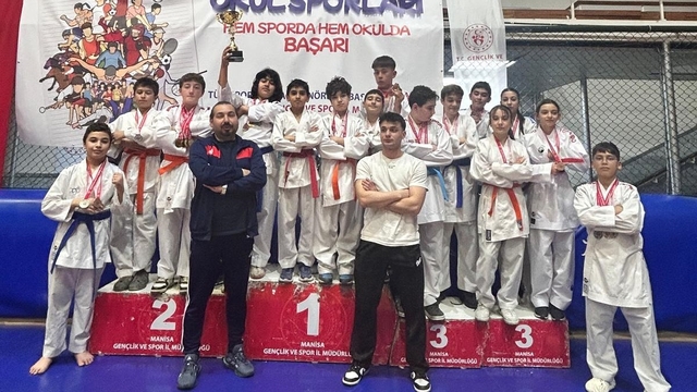 Alaşehirli karatecilerden 67 madalyalık büyük başarı