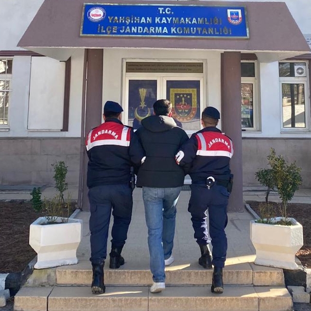 Kırıkkale'de aranan 2 hükümlü yakalandı