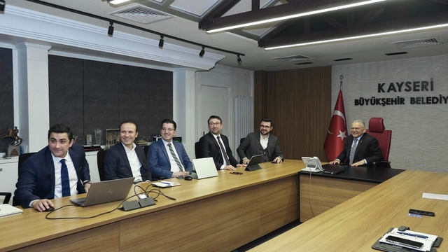 Başkan Büyükkılıç Kayseri'nin ulaşım geleceğini bugünden planlıyor