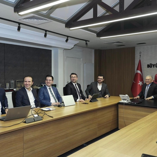 Başkan Büyükkılıç Kayseri'nin ulaşım geleceğini bugünden planlıyor
