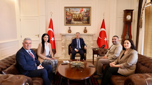 Radikal Eğitim'den Vali Süleyman Elban'a ziyaret