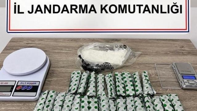 Jandarmanın gözaltına aldığı 20 zehir tacirlerinden 6'sı tutuklandı