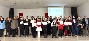 Karamürsel'de İstiklal Marşı'nı Güzel Okuma Yarışması yapıldı