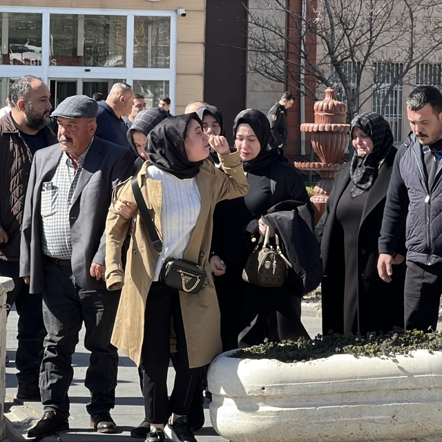 "Su" cinayeti davasında sanığa 18 yıl hapis
Duruşmada karar sonrası aile gö...