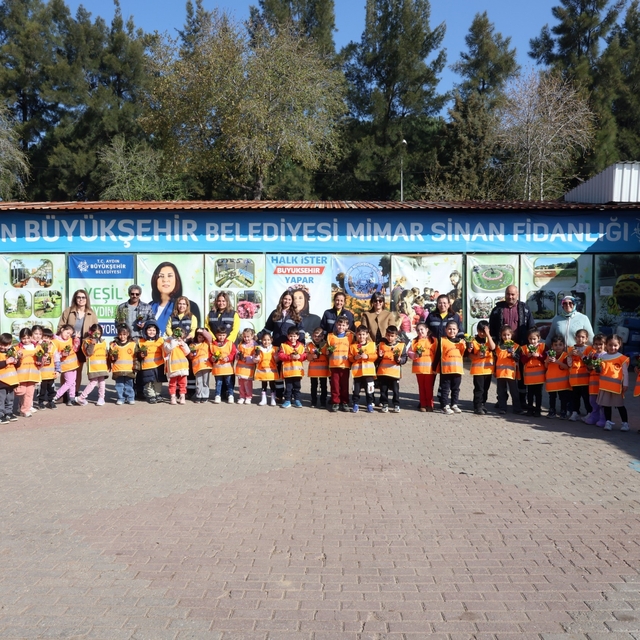 Aydın'da öğrenciler doğa sevgisini öğreniyor