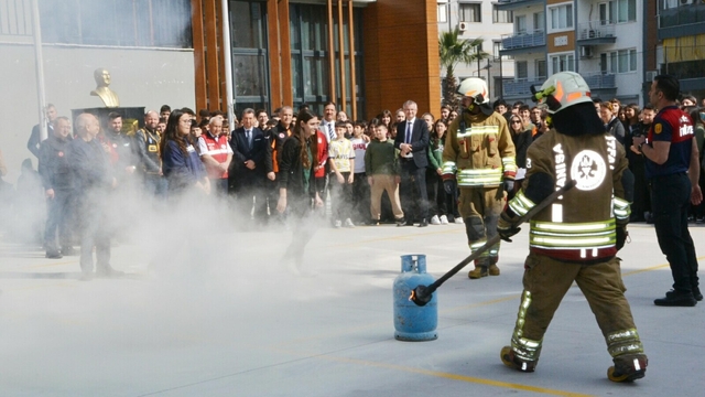 Manisa'da deprem tatbikatı
