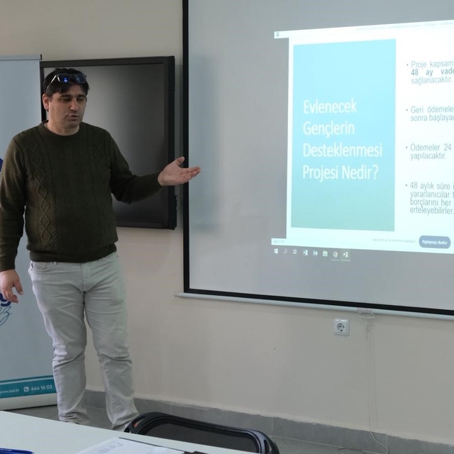 Genç çiftlere 'aile' eğitimi