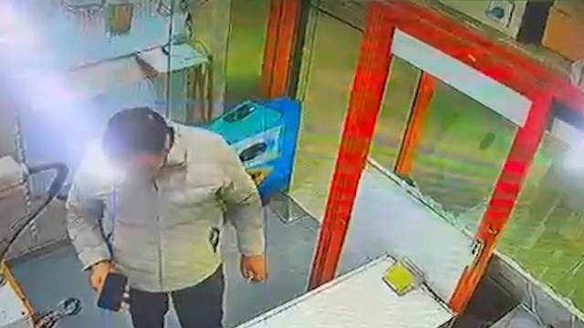 Şanlıurfa'da telefon hırsızlığı kamerada