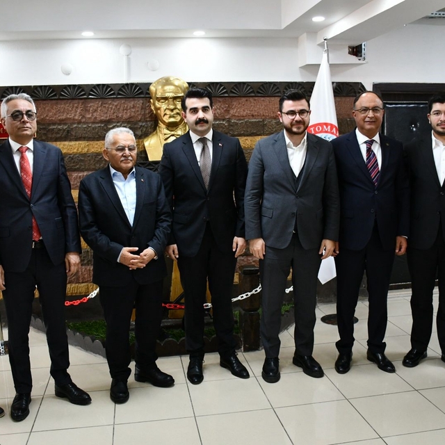 Büyükkılıç ve Okandan'dan Tomarza'ya ziyaret