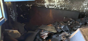 Evde çıkan yangında hayatını kaybetti