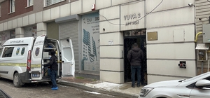 Karısını boğduktan sonra 7'nci kattan atladığı ortaya çıktı Eskişehir'de 7'nci kattan atlayan adamın eşini öldürdüğü belirlendi Emniyetteki ifadesinde suçunu itiraf eden katil zanlısı tutuklandı