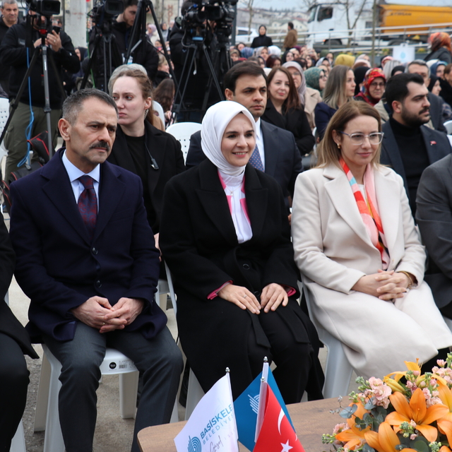 Aile ve Sosyal Hizmetler Bakanı Göktaş, Kocaeli'de toplu açılış töreninde k...