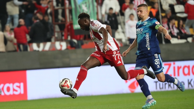 Ziraat Türkiye Kupası: Antalyaspor: 0 - Samsunspor: 0 (İlk yarı)