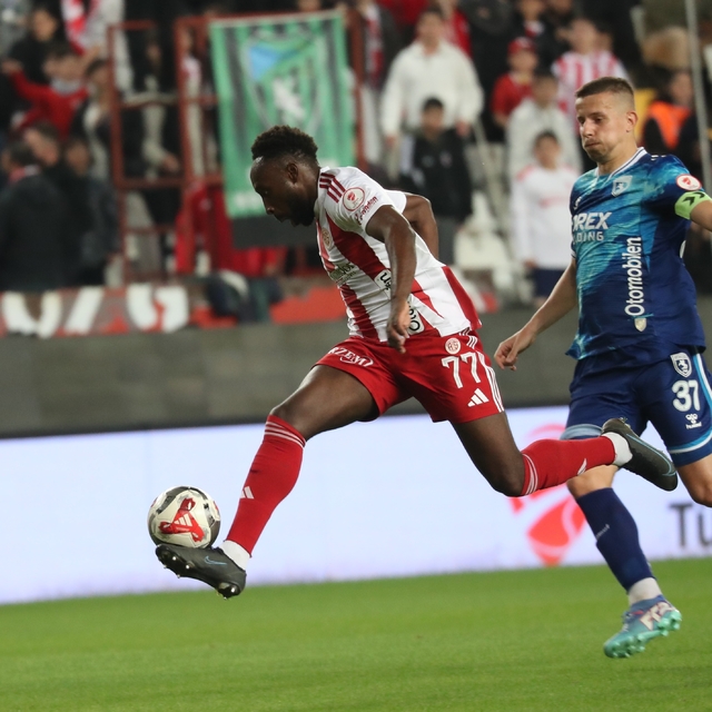 Ziraat Türkiye Kupası: Antalyaspor: 0 - Samsunspor: 0 (İlk yarı)