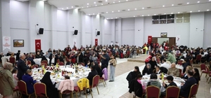 Vali Çakır, Dünya Yetimler Günü'nde koruyucu aileler ve çocuklarla iftarda buluştu