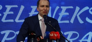 Fatih Erbakan: "Türkiye'nin güçlü olması lazım" Fatih Erbakan, Konya'da partisinin iftar programına katıldı