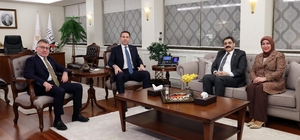 AK Partili Güler, Aksu ve Toy, Bakan Bayraktar'la bir araya geldi